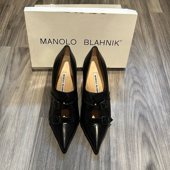 Manolo Blahnik Pumps